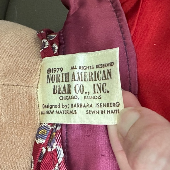 Vintage North American Bear Co. Muffy’s Dad Bear – Red Smoking Jacket – 1979 - Picture 5 of 6